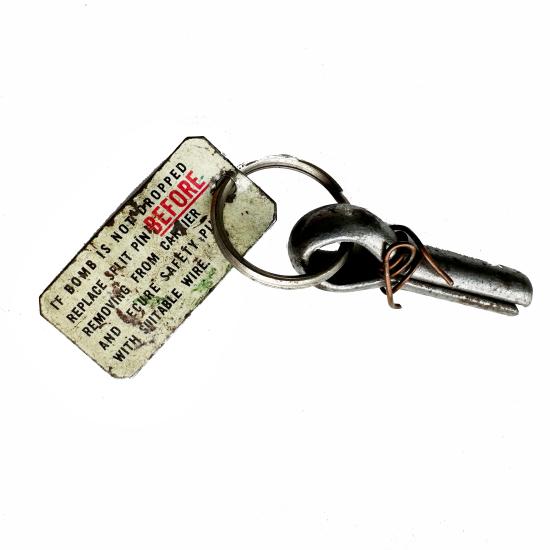 WW2 RAF Bomb Split Pin & Instruction Tag